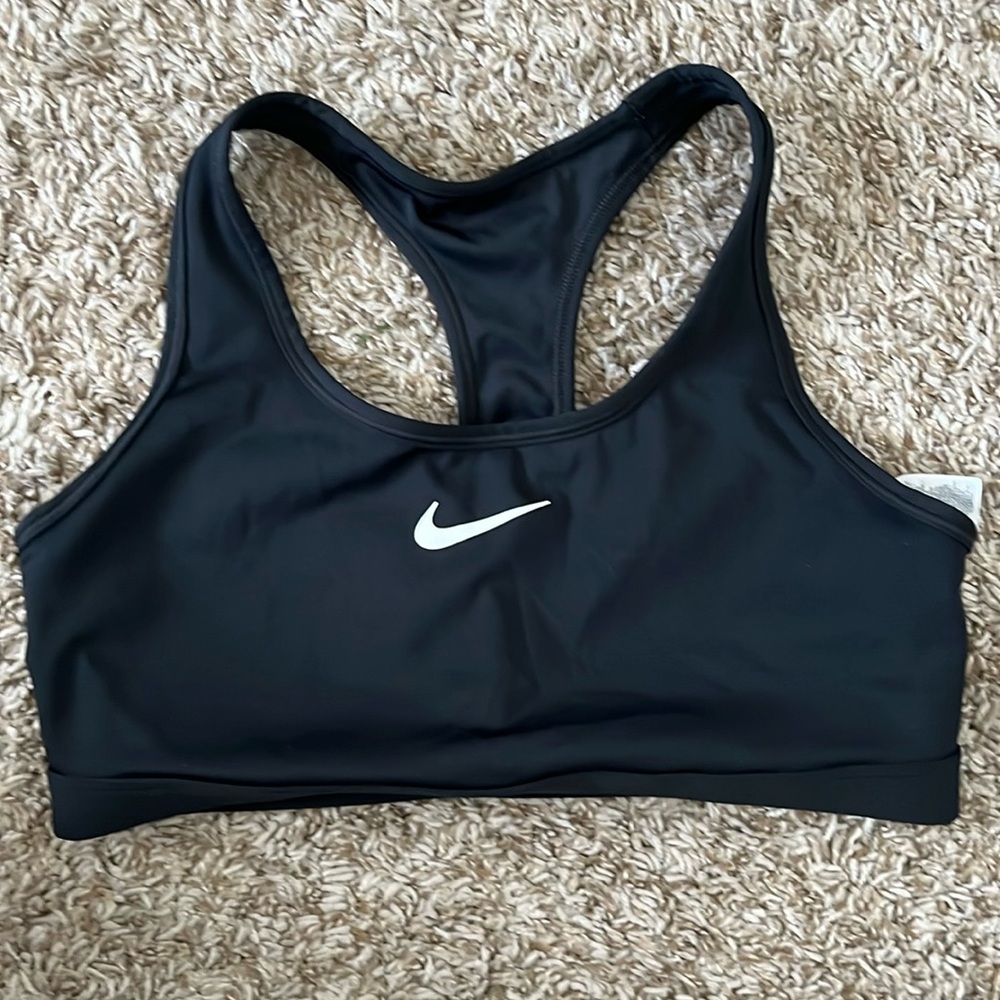 BLACK LIKE NEW NIKE SPORTS BRA